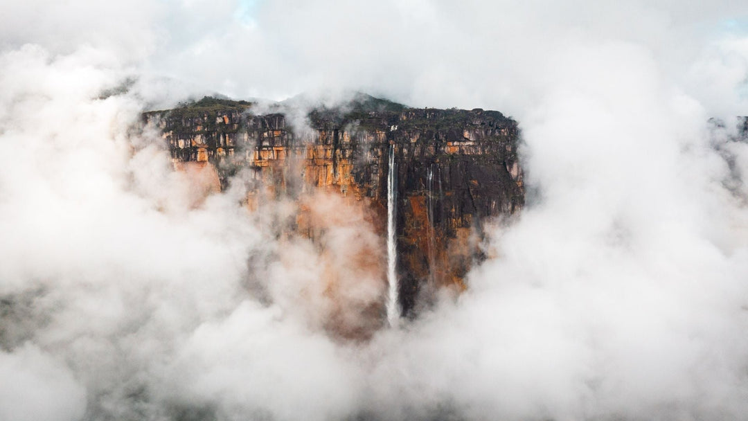 Todo sobre el Salto Ángel, la cascada más alta del mundo.