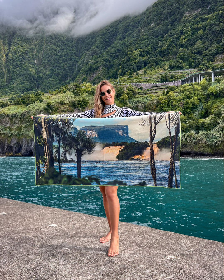 Toalla de Microfibra Mediana- Laguna de Canaima | Dos Locos de Viaje