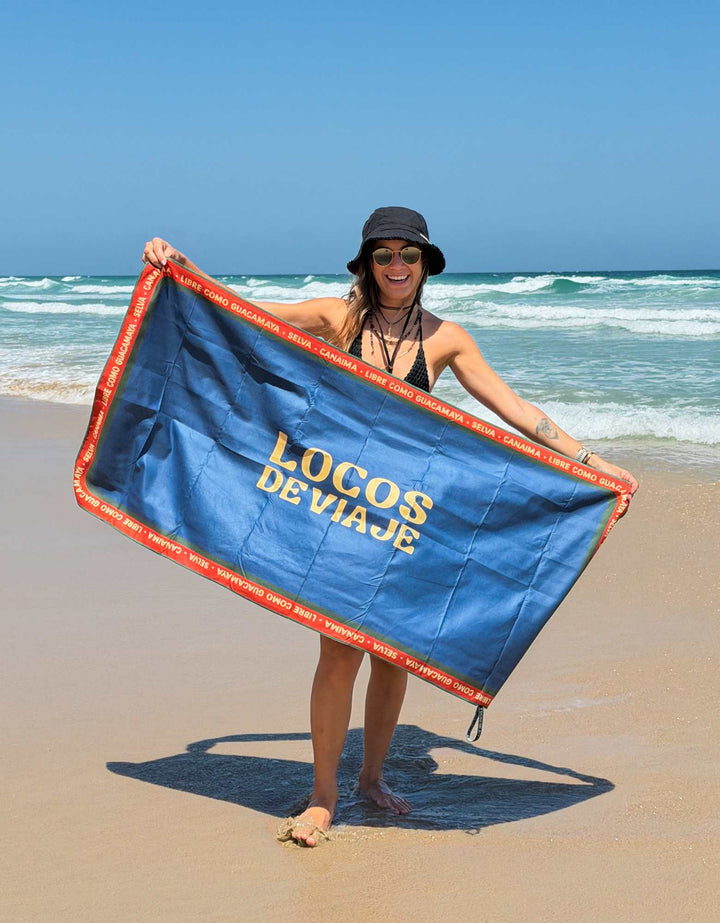 Toalla de Microfibra Mediana - Plumas | Dos Locos de Viaje