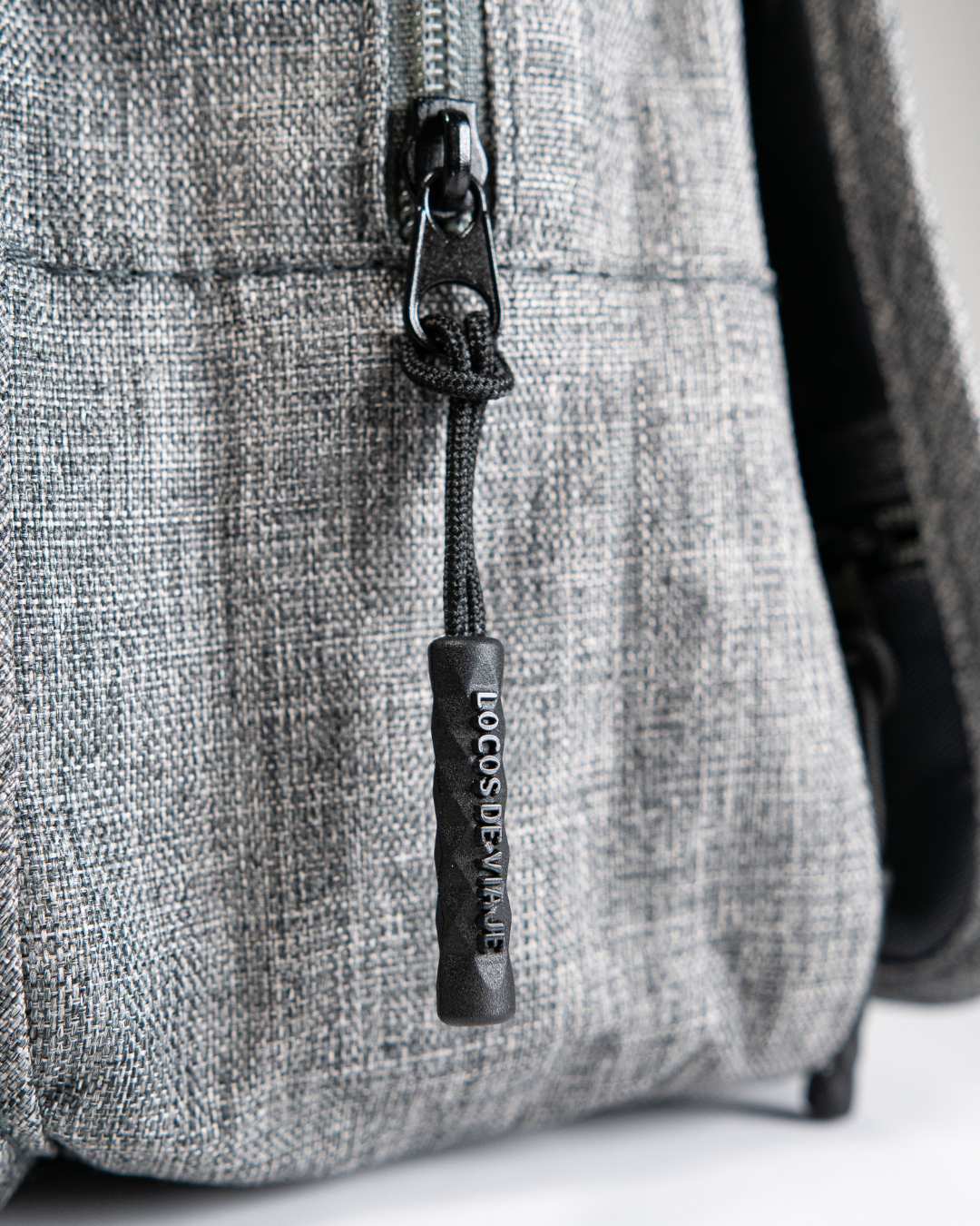 Neceser de Viaje Gris | Dos Locos de Viaje